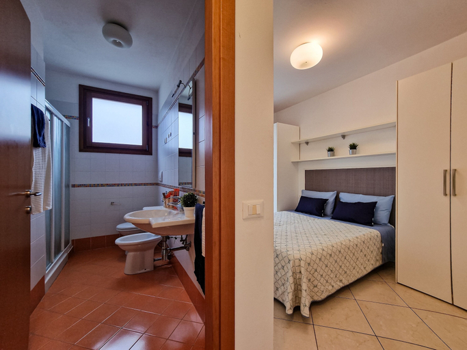 Room 3, Comfortable Garden Apartment for Four Guests, Venezia