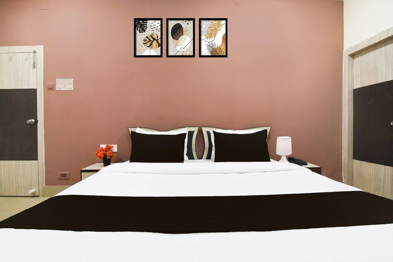 Room 5, Classic With Twin Bedrm Guest Home, Kolkata
