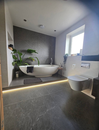 Bathroom 5, Charming 3-bedroom House in Radcliffe, Manchester, Bury