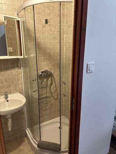 Bathroom 3, Kincso Vendeghaz Siofok, Siófok