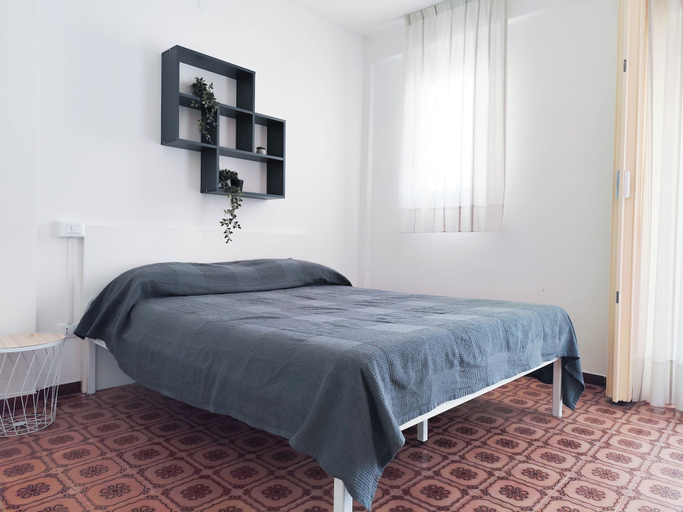 Room 5, Studio With Balcony and Pool Access, Venezia
