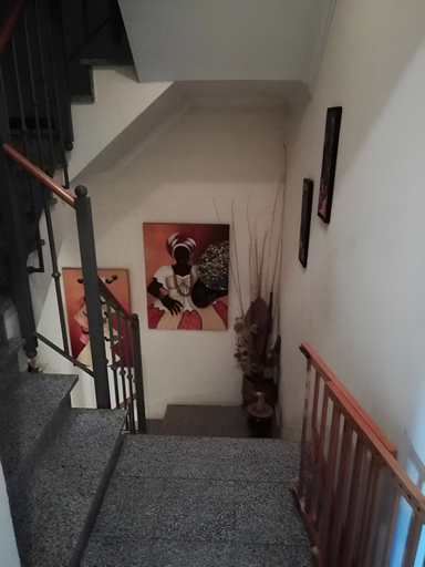 Others 3, Room-bed 12 in a 6-bed Mixed Dormitory r, Sintra