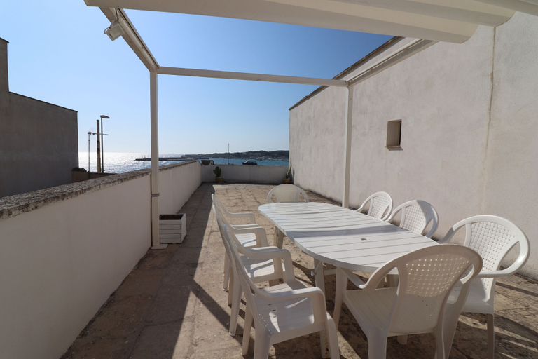 Outdoor dining 2, Holiday House "giulia" Otranto Sea Front, Lecce