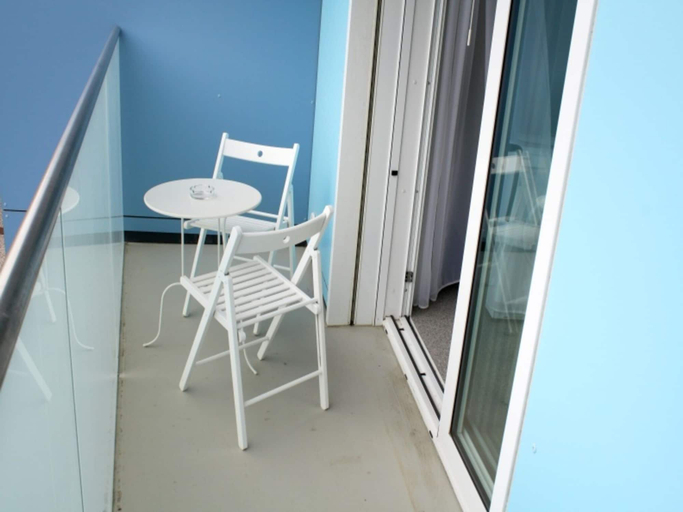Balcony 2, Cozy and Colorful Accommodation, Udine