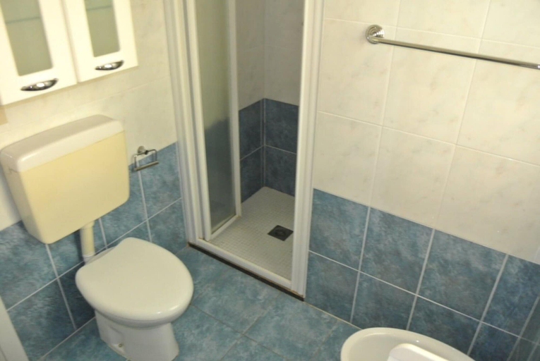 Bathroom 4, Comfortable Flat in Lignano Pineta, Udine