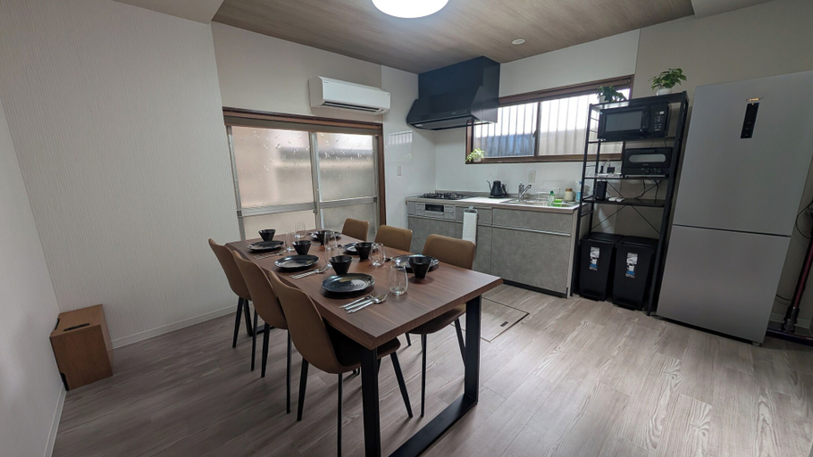 Dining 3, Golden Time, Osaka