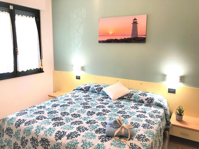 Bedroom 4, Enjoy the sun From a Private Garden!, Venezia
