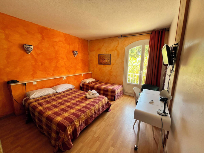 Bedroom 4, Hôtel Les Mimosas, Hérault