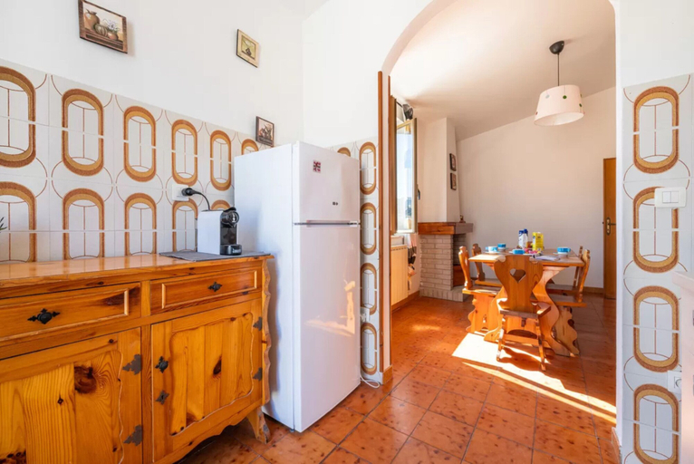 Dining room 2, Relaxing Holiday Home 50mt From the sea, Sassari