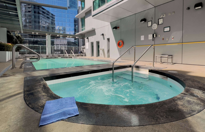 Sport & Beauty 2, Coast Coal Harbour Vancouver Hotel by APA, Greater Vancouver