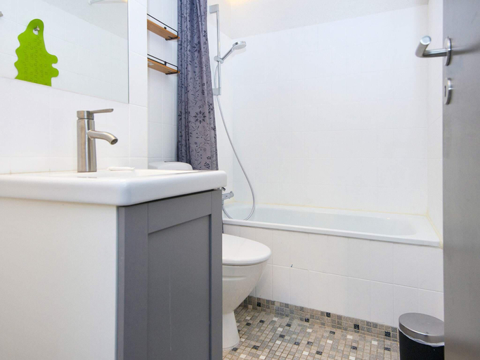 Bathroom 4, 4 person holiday park home in Glesborg, Norddjurs