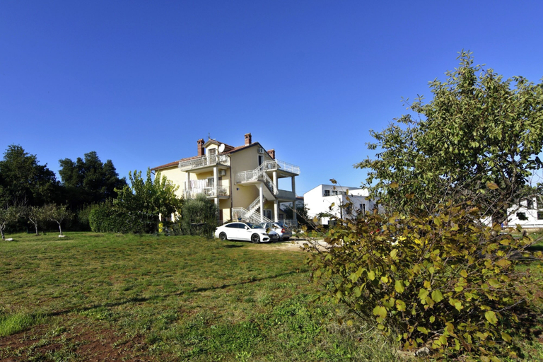 Exterior 3, Relaxing Retreat With Terrace, Umag