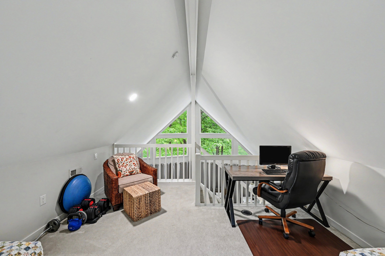 Interior 2, Spacious Waterfront Escape With Screened Porch, Water Slide, Kayaks & Games, Spotsylvania