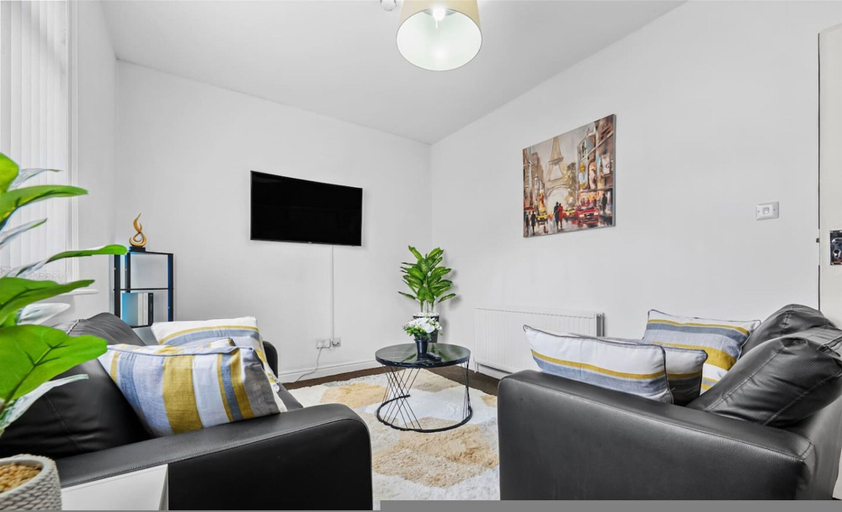 Room 4, Urban Studio Stay Leeds Free Wifi Parking, Leeds