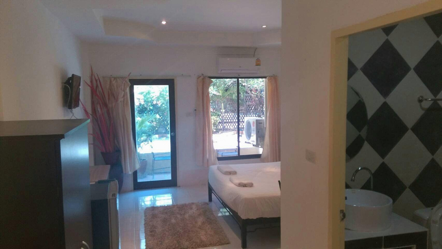 Bathroom 3, Nirvana Boutique Suites, Pattaya