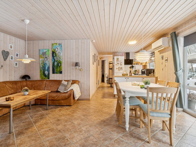Food & Drinks 4, 4 star holiday home in Hovborg, Vejen