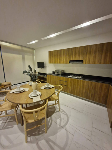 Dining room 5, Super Cute Flat on 5th Ave in PdC Steps From Beach, Cozumel