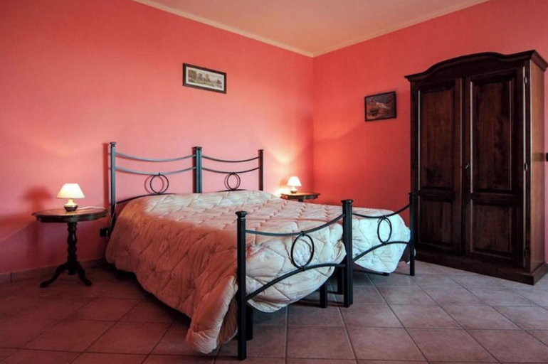 Bedroom 1, Agriturismo Al Brich, Cuneo