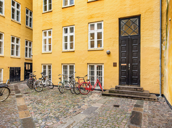 Front of property 4, Tivoli 1- Lovely 2-bdr Apt Near Tivoli, Copenhagen