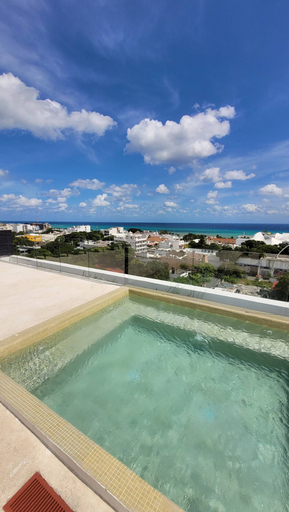 Pool 5, Depa M410 Relaxing and Cozy Steps From the Beach, Cozumel