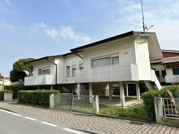 Front of property, Comfortable Retreat in Bibione for six Guests, Venezia