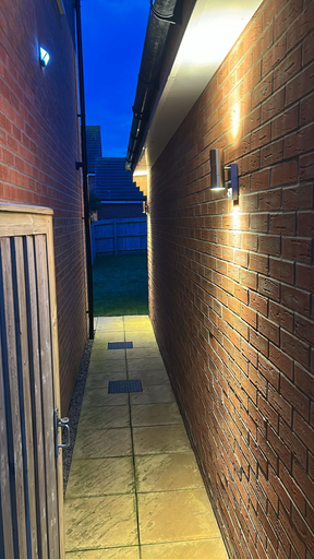 Property grounds 5, Comfortable 5 - Guest Abode - In Quiet Village, Lincolnshire