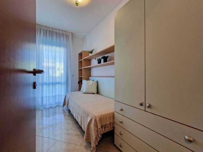 Room 5, Bright Flat Next to the Beach in Bibione, Venezia