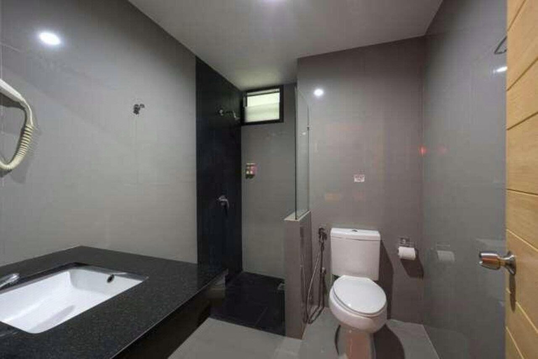 Bathroom 5, Anchan Boutique Hotel, Phuket, Phuket Island