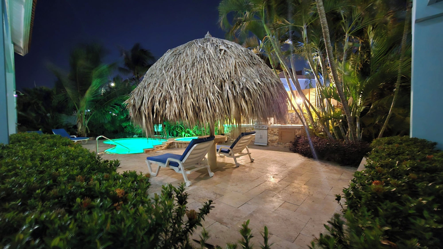 Sundeck 2, Perfect 1 Bedroom Apartment 3 km From Eagle Beach