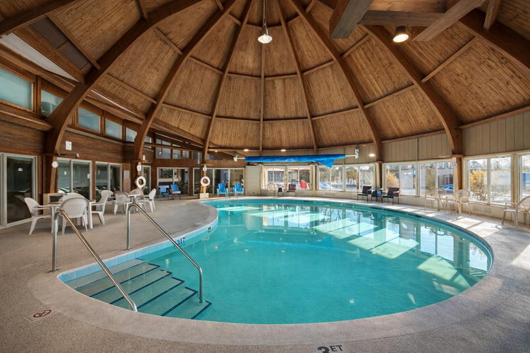 Sport & Beauty 3, Round Barn Lodge, Sauk