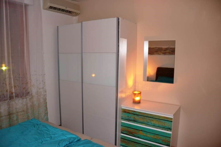 Room 2, Inviting apartment with pool near the beach, Udine