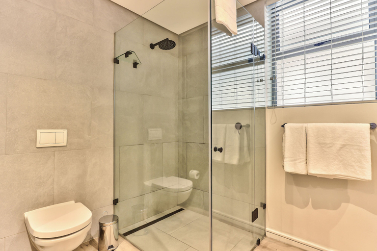 Bathroom, Luxury Family Apartment With Balcony, City of Cape Town