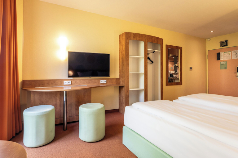 Bedroom 4, Raststättenhotel Holledau, Pfaffenhofen an der Ilm
