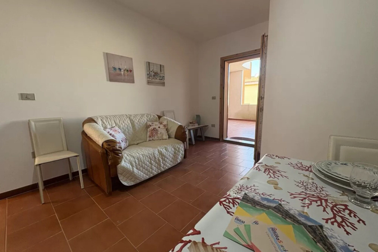 Living area, Bright Flat Near the Beaches of Lu Bagnu, Sassari