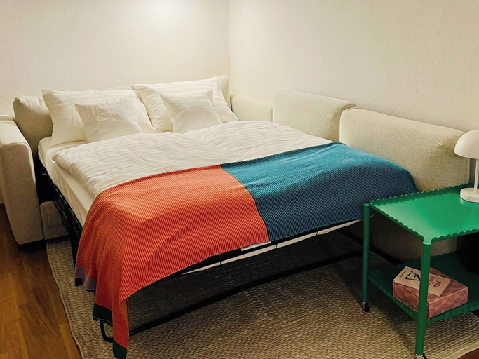 Room 2, Chic Apartment Right by the Museum Quarter, Wien