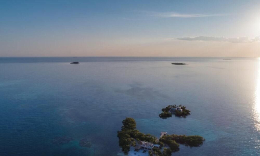 Room 3, Gladden Private Island, Puerto Cortés