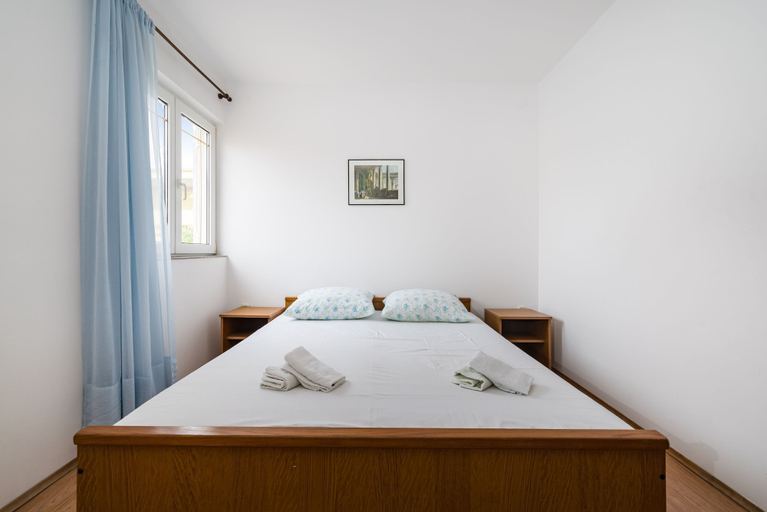 Others 5, Nice Apartment Silvia 2 for 4 Persons, Novalja