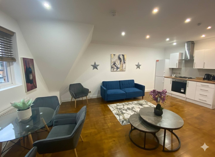 Living room 5, Blue Serenity Boutique Apartment, London