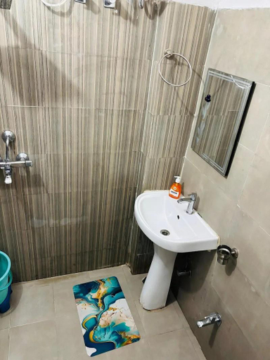 Bathroom, Hotel Bharat Palace, Garhwal