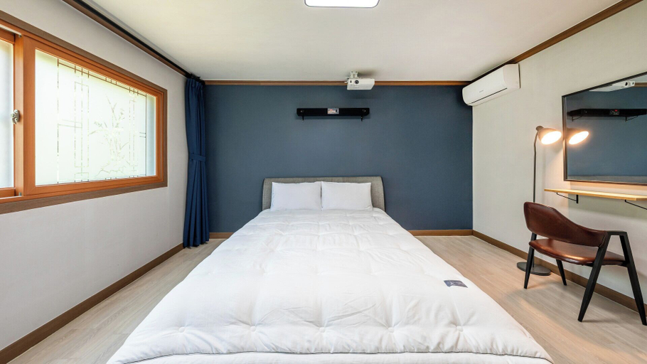 Room 3, Yeongwol Waseok U&I Private Pension, Yeongwol