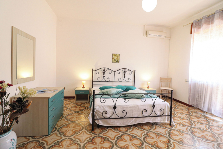 Room 4, Isabel's House in Otranto 10 Seats, Lecce