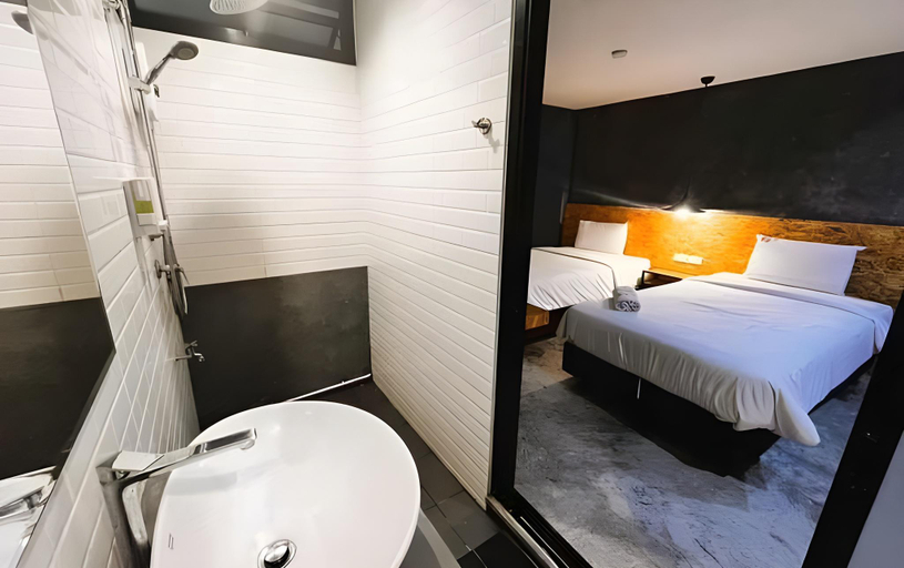 Bedroom 3, Modern Budget Hotel HatYai Thailand, Hat Yai