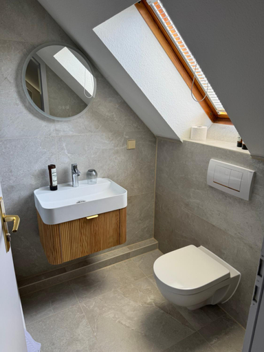 Bathroom 5, Parkhotel am Schloss, Leipzig