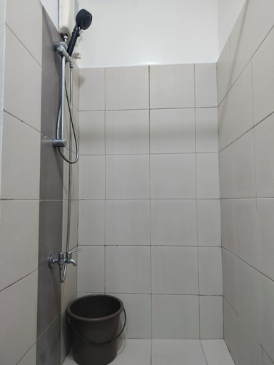 Bathroom 2, Nix Staycation Mplace Tower C 7th Floor, Quezon City