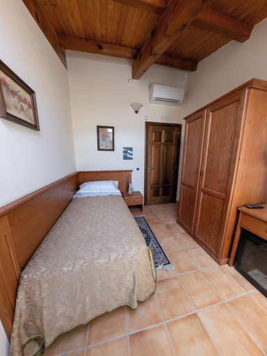 Bedroom 3, B&B Gioiosa, Reggio Di Calabria