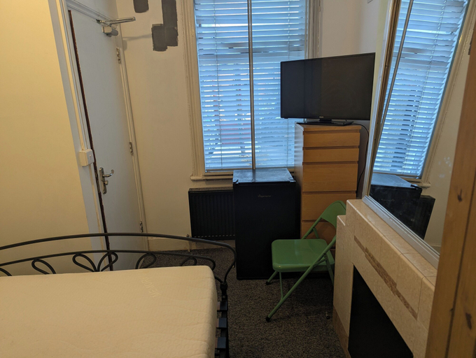 Room, Feltham / Heathrow Room, London