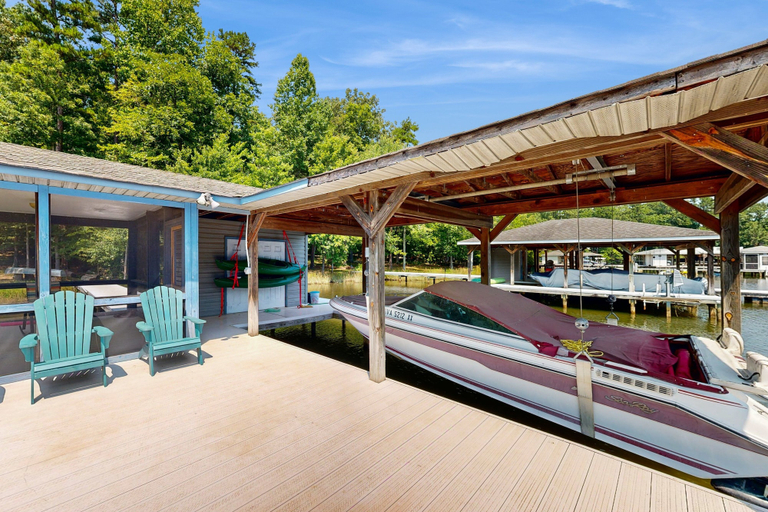 Terrace/patio 5, Family Lake House With Deck, Private Dock/boathouse, Grill, Firepit, & Fast Wifi, Louisa