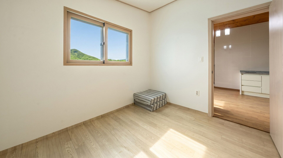 Room 2, Ganghwa Sunset Hill Private Pension, Ganghwa