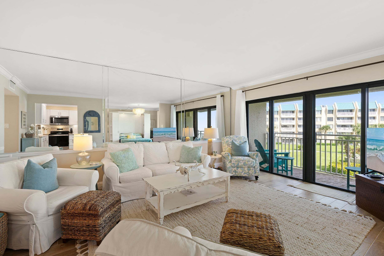 Living area 5, Updated Oceanview Retreat With Pools, Pickleball & Direct Beach Access, Volusia