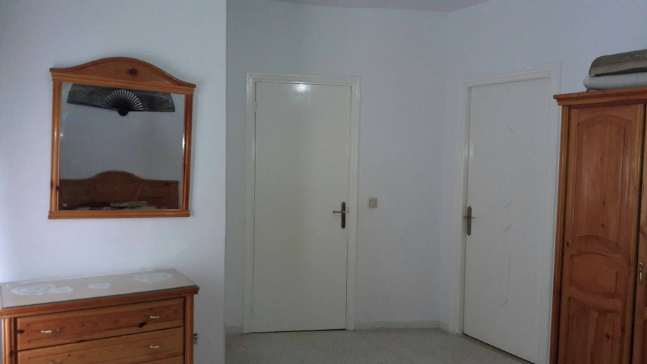 Others 5, Rent Apartment In Tunis, Bouhaira